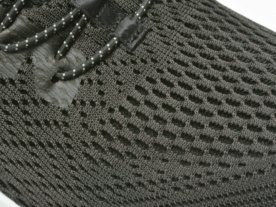 Comandă Încălțăminte Damă, la Reducere  Pantofi sport SKECHERS alb-negru, ULTRA FLEX 2, din material textil Branduri de top ✓