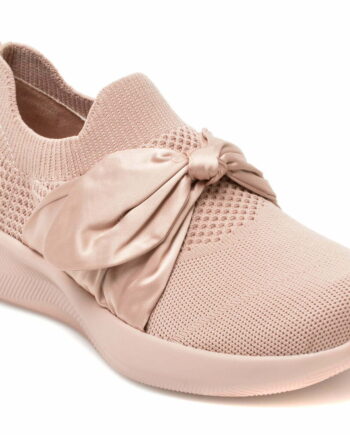 Comandă Încălțăminte Damă, la Reducere  Pantofi sport SKECHERS nude, BOBS SQUAD 2, din material textil Branduri de top ✓