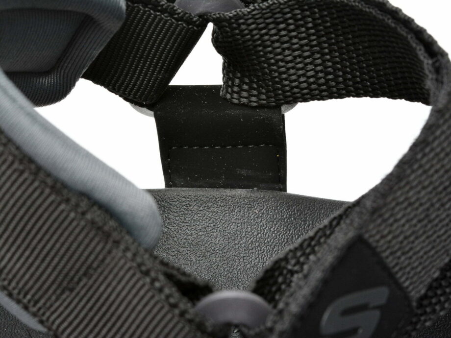 Comandă Încălțăminte Damă, la Reducere  Sandale SKECHERS negre, ARCH FIT, din material textil Branduri de top ✓