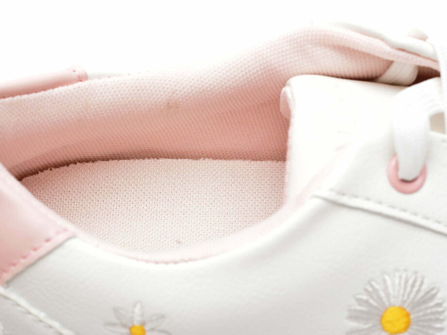 Comandă Încălțăminte Damă, la Reducere  Pantofi sport ALDO albi, MEADOW690, din piele ecologica Branduri de top ✓