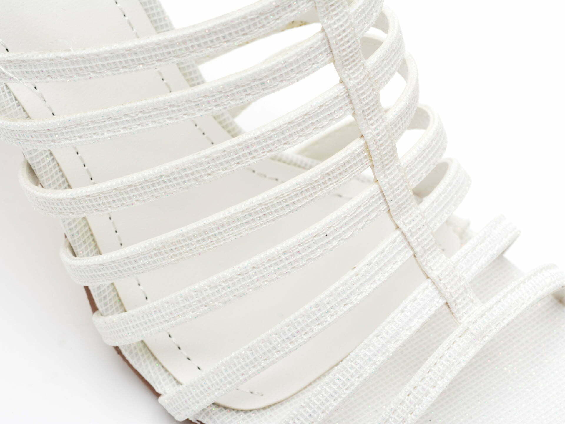 Comandă Încălțăminte Damă, la Reducere  Sandale LAURA BIAGIOTTI albe, 7599, din material textil Branduri de top ✓