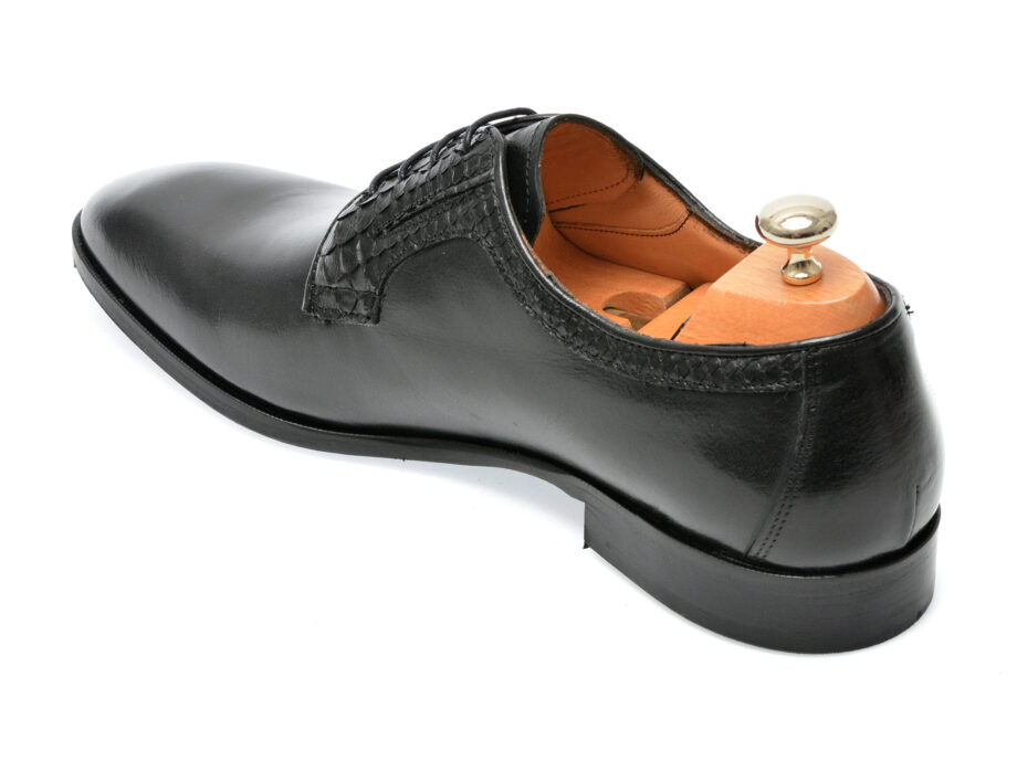 Comandă Încălțăminte Damă, la Reducere  Pantofi LE COLONEL negri, 48711, din piele naturala Branduri de top ✓