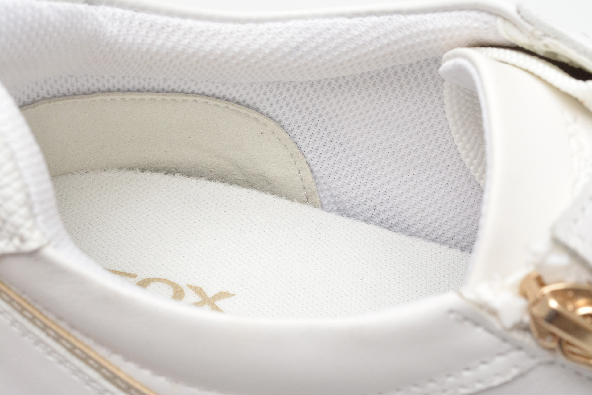 Pantofi GEOX albi, D45MXE, din piele naturala - imagine 3