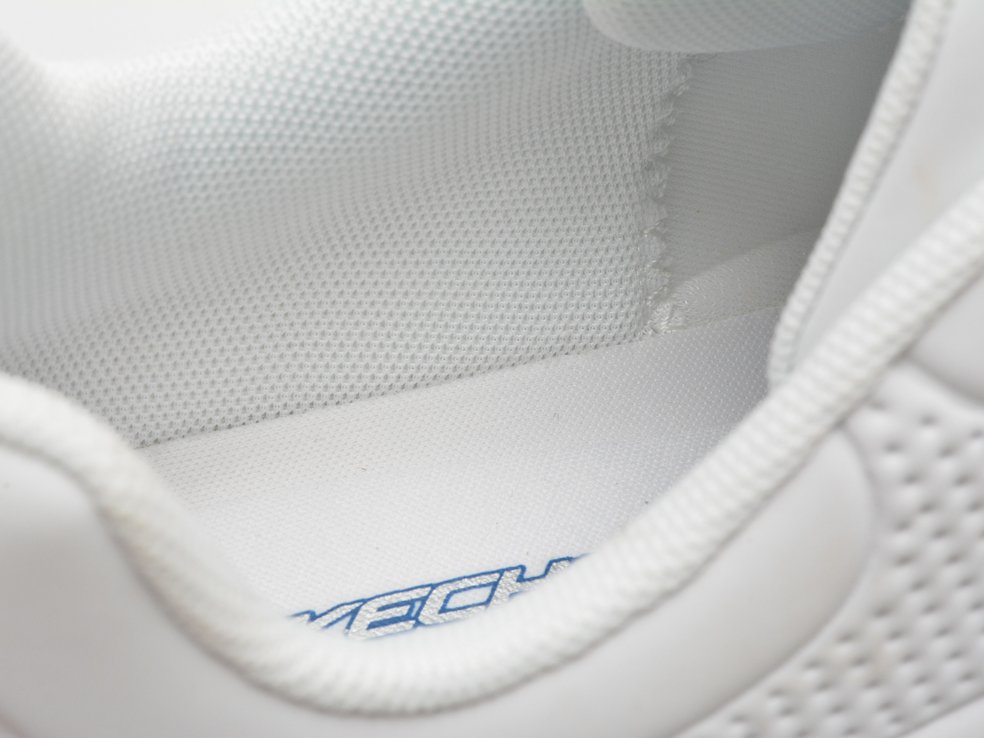 Pantofi sport SKECHERS albi, BOBS BUNO, din piele ecologica - imagine 3