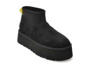 Ghete UGG negre, CLASSIC NOVELTY, din piele intoarsa