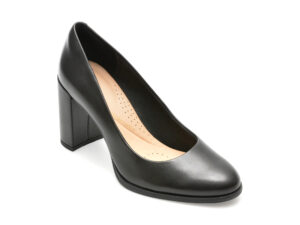 Pantofi CLARKS negri, FREVA 85 COURT, din piele naturala