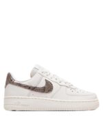 Sneakers Nike Air Force 1 '07 DD8959 002 Alb